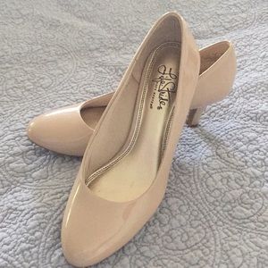 Life Stride Natural Pumps 7.5 New